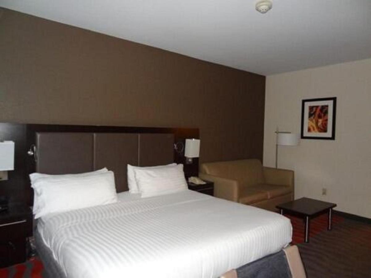 Holiday Inn Express Hotel & Suites Columbus Southeast Groveport By Ihg Eksteriør bilde