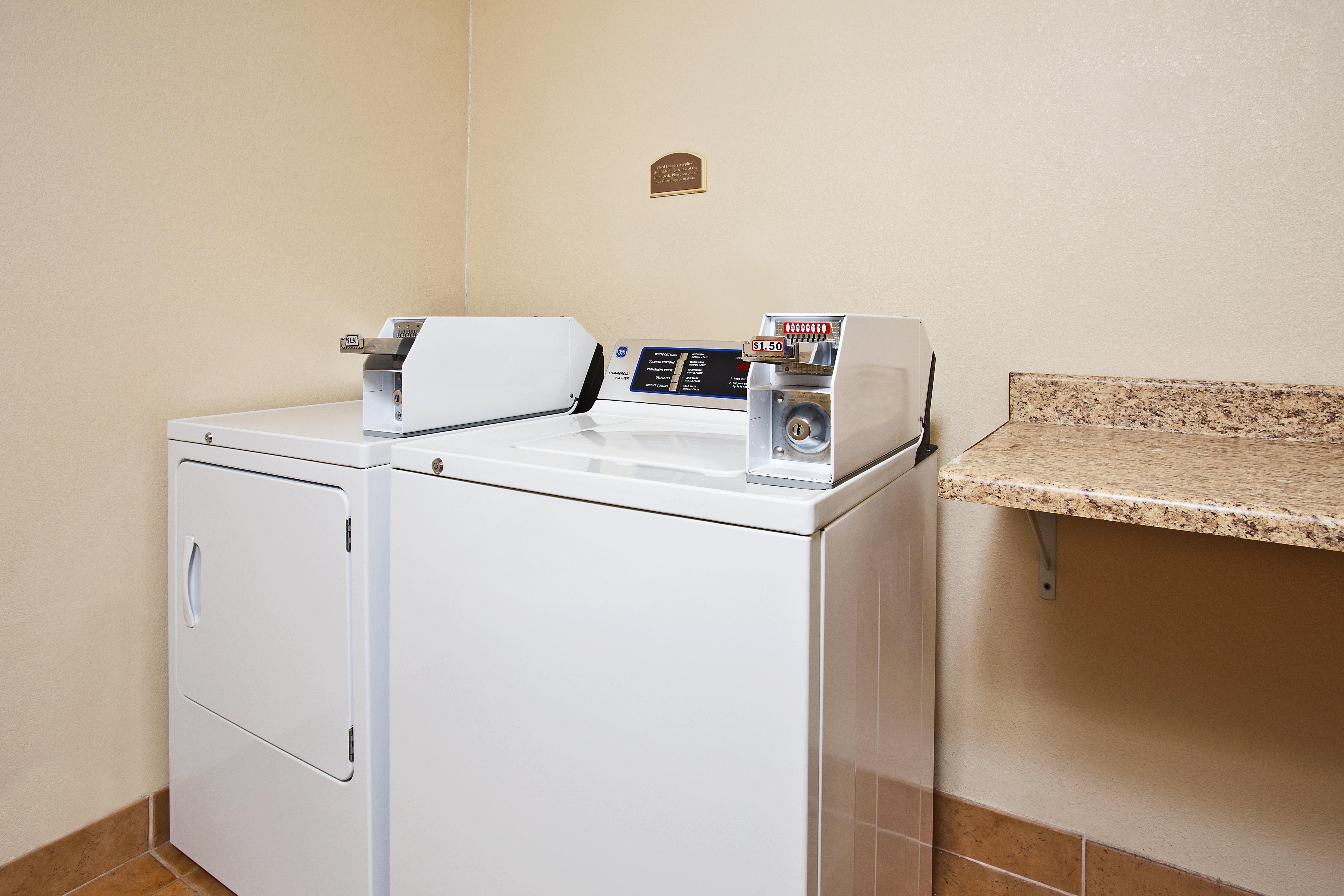 Holiday Inn Express Hotel & Suites Columbus Southeast Groveport By Ihg Eksteriør bilde