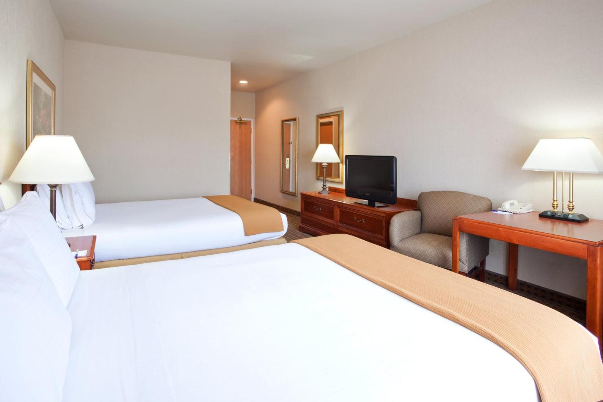 Holiday Inn Express Hotel & Suites Columbus Southeast Groveport By Ihg Eksteriør bilde