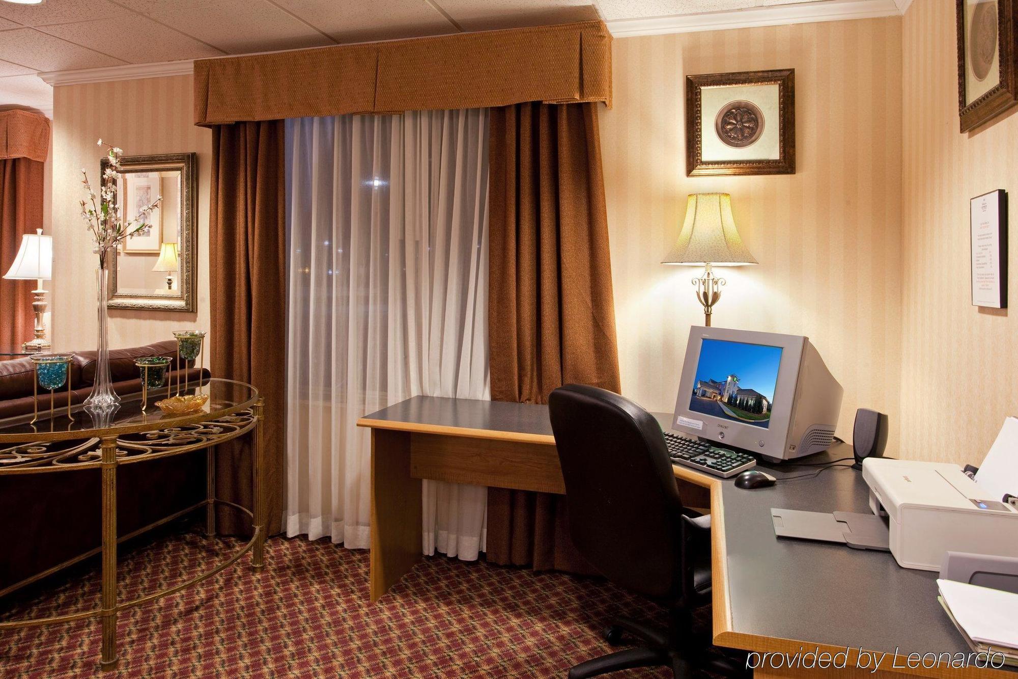 Holiday Inn Express Hotel & Suites Columbus Southeast Groveport By Ihg Eksteriør bilde