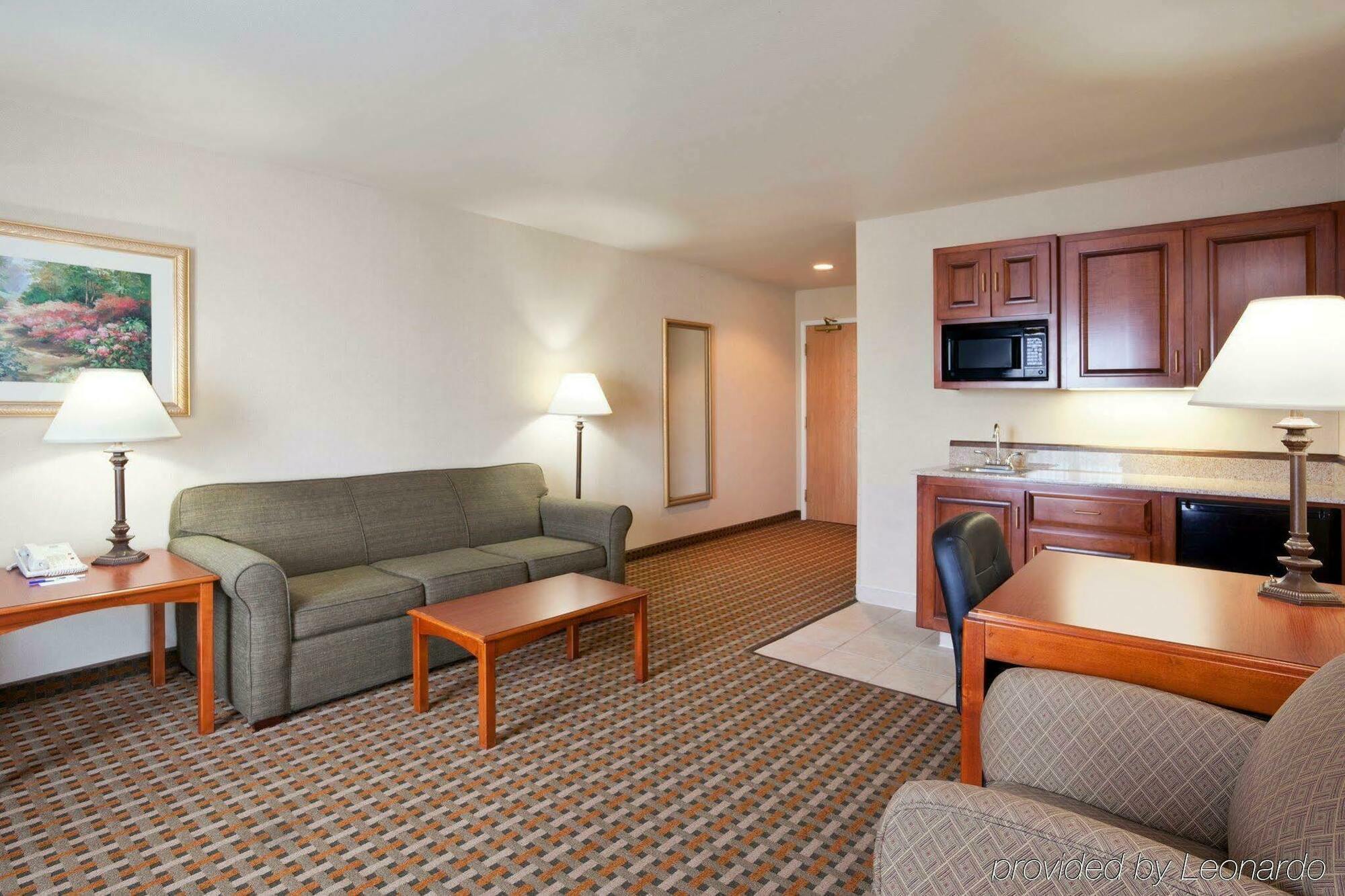 Holiday Inn Express Hotel & Suites Columbus Southeast Groveport By Ihg Eksteriør bilde