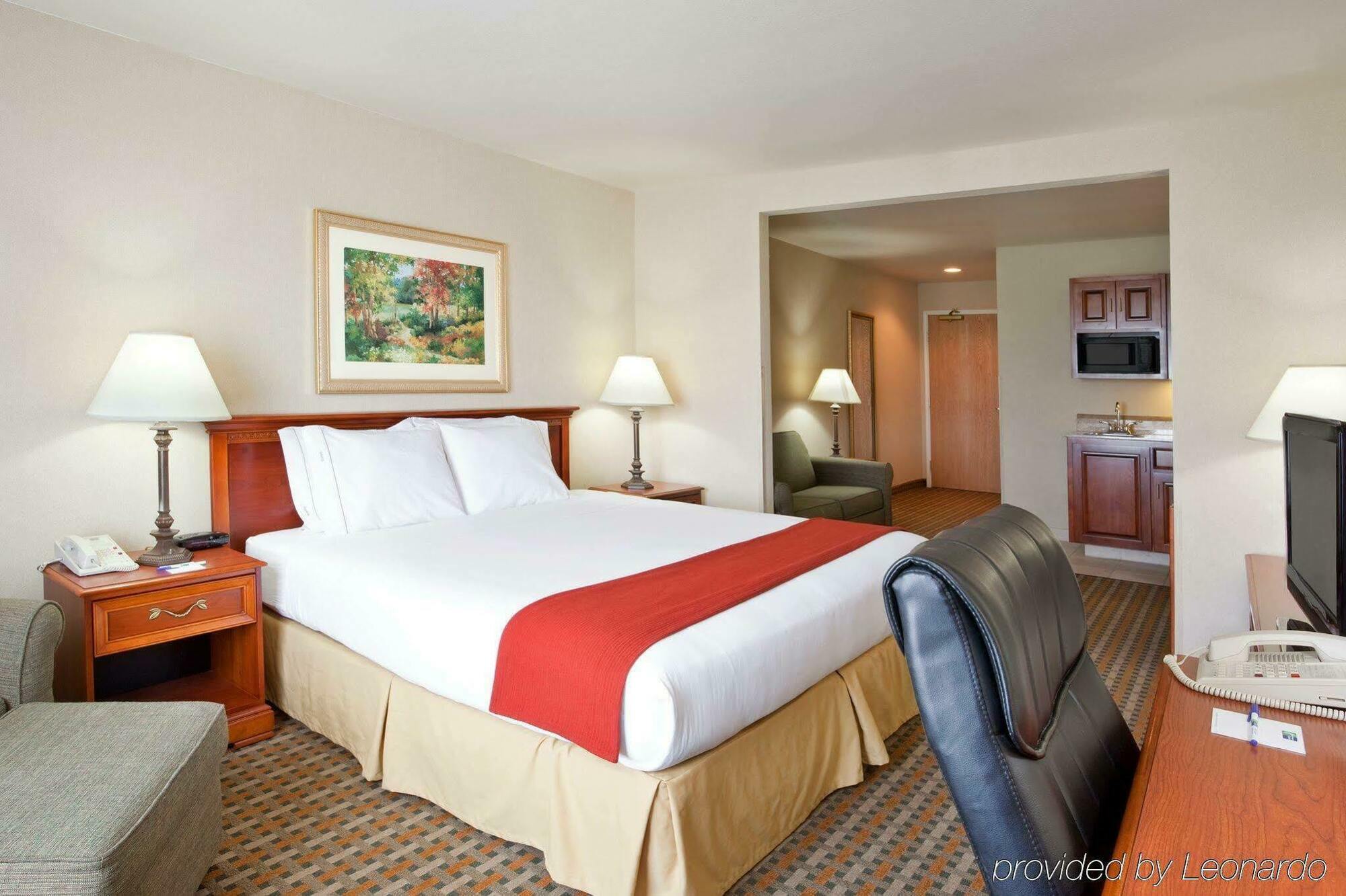 Holiday Inn Express Hotel & Suites Columbus Southeast Groveport By Ihg Eksteriør bilde