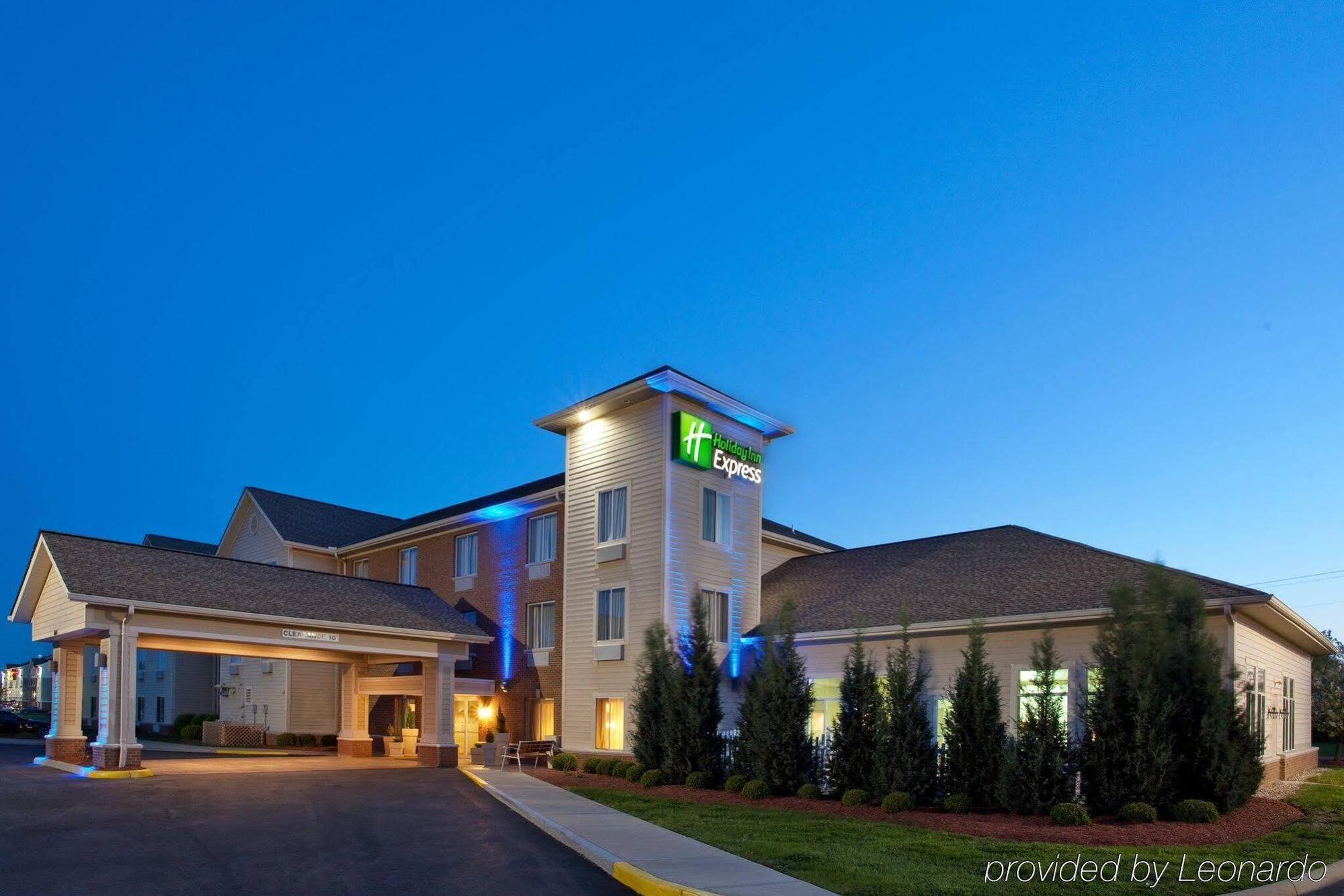 Holiday Inn Express Hotel & Suites Columbus Southeast Groveport By Ihg Eksteriør bilde